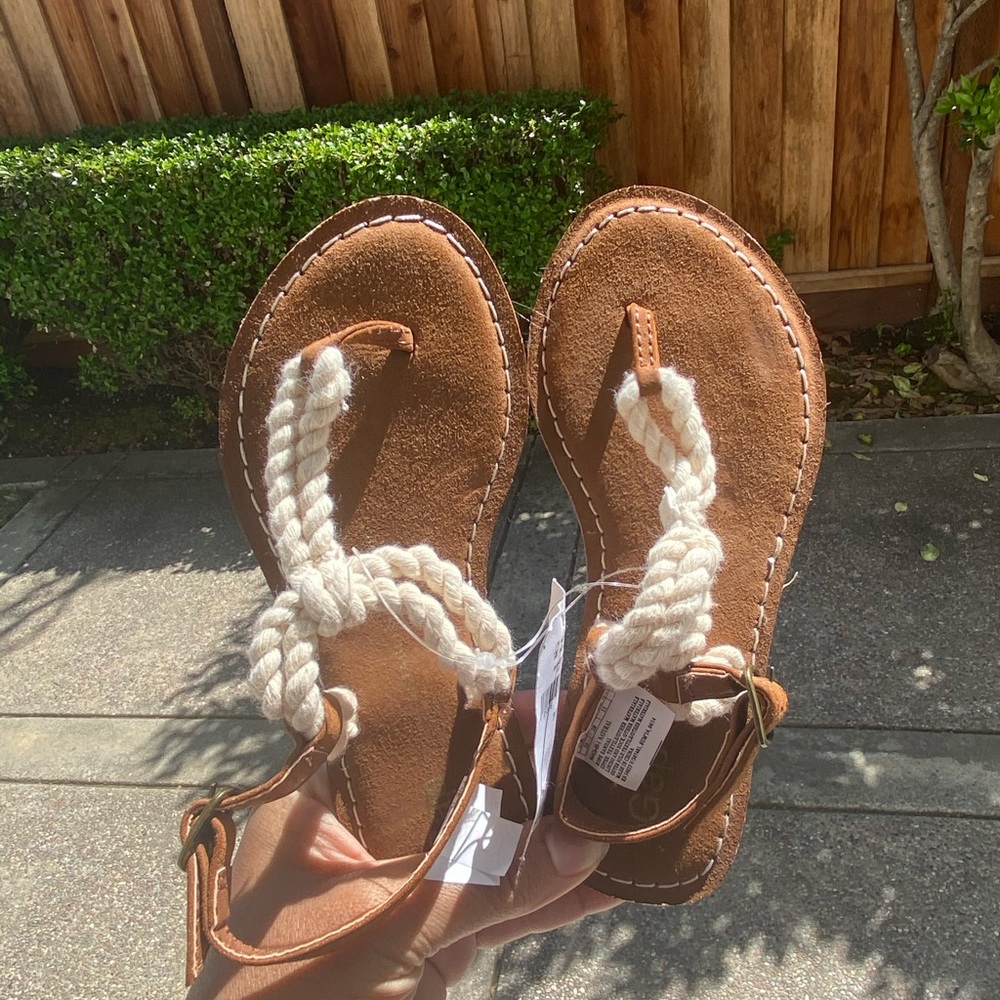 Girl rope style sandal
